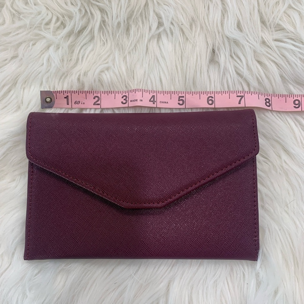 - Zoppen Travel Passport‎ Wallet Purple